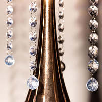 Guirlande de décoration de mariage en cristal et métal, écologique, couleur personnalisée, avec chaîne de diamants suspendus, faite à la main pour événements