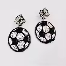 Pendientes hechos a mano con cuentas para mujeres y niñas Últimos diseños de semillas con cuentas para mujeres por MD artesanías - Product Image 3