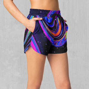 Pantalones cortos de sublimación para mujer hechos a medida de alta calidad a la venta Pantalones cortos sublimados de tela suave de mejor diseño para mujer - Product Image 4