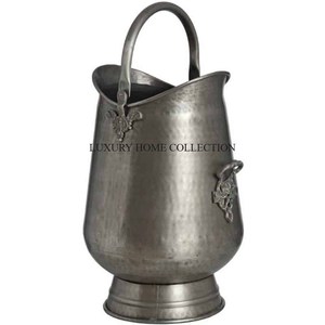Seau à charbon en métal résistant aux intempéries avec revêtement de zinc protecteur pour une utilisation prolongée en extérieur et en intérieur - Product Image 1