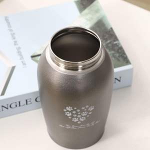 Urne pour animaux de compagnie en acier inoxydable Urnes de qualité supérieure pour cendres de chien et de chat Urnes de taille appropriée pour cendres d'animaux de compagnie (gris moyen) - Product Image 4