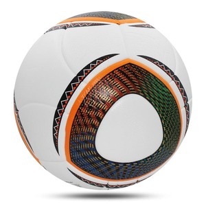 Nouveau ballon de football taille 5 420g Thermocollé Léger Haute qualité Matériel PU Vessie en butyle Haute rétention d'air Extérieur Gazon - Product Image 4