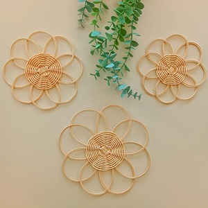 Posavasos bohemios hechos a mano, manteles de ratán en forma de flor con decoración de pared multifunción, diseño Art Deco para colgar - Product Image 4