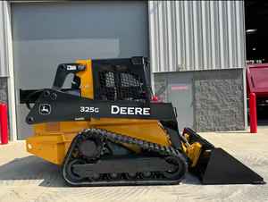 Acheter assez utilisé 2019 John Deer 325G Skid Steer Loader - Product Image 5