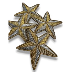 Broche de fruta bordado a mano con cuentas de alambre de lingotes Broche de accesorio de moda - Product Image 4