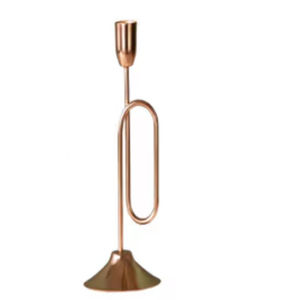 Ensemble de 2 bougeoirs en métal de style vintage, finition laiton, design unique, bougeoirs pour la décoration de la maison, de la table de mariage - Product Image 3