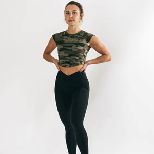 Manches cape ajustées en 95% coton 5% Spandex pour femme, encolure ras du cou en forme de Raglan, toile d'olive, camouflage, ourlet court, t-sh - Product Image 5
