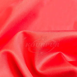 เสื้อรัดกล้ามเนื้อผู้ชายขายดี ผลิตจากโพลีเอสเตอร์ แขนยาว คอกลม ระบายอากาศได้ดี เหมาะสำหรับออกกำลังกาย มีจำหน่ายในขนาดผู้ใหญ่ - Product Image 6