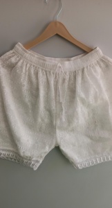 Viaan กางเกงขาสั้นผ้าฝ้ายแบบพอดีตัวสำหรับผู้หญิง, กางเกงขาสั้นเอวสูงแบบไม่สมมาตรมีเชือกผูกเอวระบายอากาศได้ดี - Product Image 3