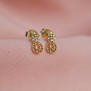 Petites boucles d'oreilles à clous en forme d'ananas, plaquées or, fabrication artisanale turque, cadeau d'anniversaire, bijoux en argent sterling 925 - Product Image 2