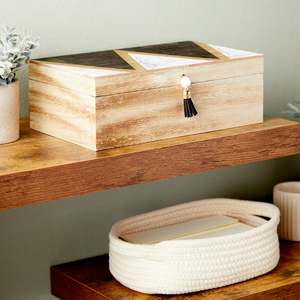 Caja decorativa STORE INDYA Caja decorativa tallada a mano de madera Venta caliente Regalos y manualidades Cajas de madera Letreros de pared hechos en la India - Product Image 3