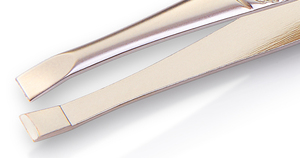 NGHIA T-08 Impresionante Juego de Manicura y Pedicura de Acero Inoxidable con Acabado Brillante para Exportación con Pinzas para Cejas de 95.5 mm de Longitud - Product Image 2