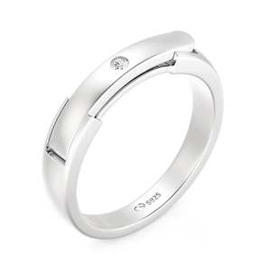 Bague médaillon Jeulia personnalisée gravée « Unité Éternelle » pour homme – Alliance classique en zircon - Product Image 4