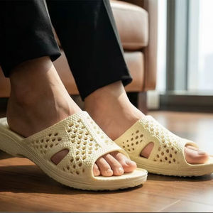 Sandalias de EVA con Punta Abierta, Cómodas para Todas las Estaciones, de Goma de Alta Calidad, Diseño a Rayas, Estilo Vietnamita, para Interiores y Exteriores - Product Image 1
