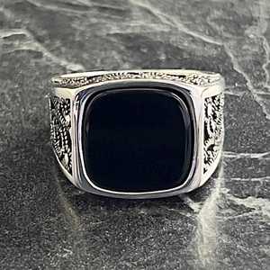 Anillo de Ónix Negro Cuadrado Vintage para Hombre, Hecho a Mano en Turquía, Plata de Ley 925, Estilo Floral, Gema con Corte Especial, Regalo de Joyería - Product Image 2