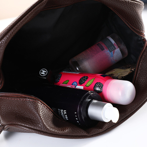 Vintage Leather Toiletry Bag for <b>Men</b> - Product Image 4