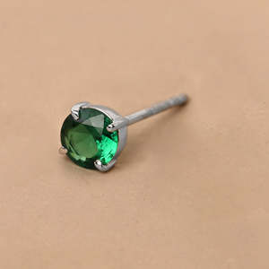 NOVAMART Fine Men's Vintage Green <b>Stud</b> <b>Earring</b> 925 Sterling Silver with <b>Emerald</b> Cut Diamond & Rose Gold 1 Piece Gift for Men Boy - Product Image 3