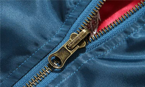 Veste universitaire en satin personnalisée avec col montant, prête pour l'hiver, coupe-vent et imperméable, veste de baseball de style lettreman par Antom Enterprises - Product Image 5