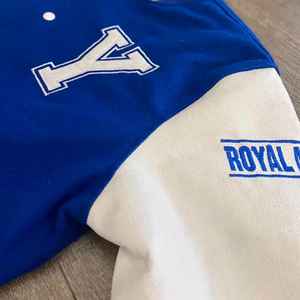 Veste universitaire avec fermeture à glissière, sweat à capuche, écusson chenille, logo brodé, conception personnalisée, fournisseur OEM, fabriqué au Pakistan, toutes tailles - Product Image 3