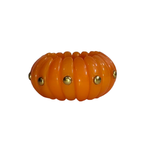 Bracelet extensible en résine côtelée orange vif avec rivets dorés, bracelet élastique en acrylique épais style citrouille, bijou tendance - Product Image 1