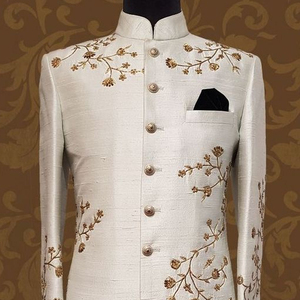 Diseñador 2023 traje de boda hermoso bordado Sherwani con tela de seda cruda de talla grande vestido de zapato a juego para fiestas bodas - Product Image 1