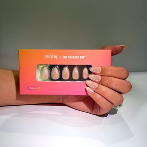 Pearl Dust Press on Nail Elegant and Chic Dust Effect Design - Product Image 2