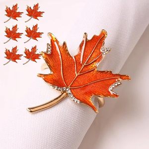 Rassemblements de famille de tous les jours ronds de serviette en acier inoxydable feuille d'érable rouge décor de table idéal à des fins décoratives - Product Image 3