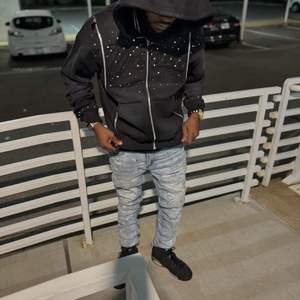 Sudadera con capucha de forro polar con cremallera y logotipo personalizado con etiqueta privada y diamantes de imitación superventas 100% algodón Streetwear Unisex negro - Product Image 2