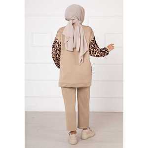 Conjunto Casual de Dos Piezas con Estampado de Leopardo y Visón, Talla XS, Top Corto sin Cuello y Pantalones Cortos Ajustados para Otoño - Product Image 5