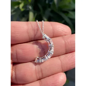 Collier en argent 925 avec pierre de lune en forme de poire et motif goutte d'eau, serti de griffes, idéal pour un cadeau - Product Image 5
