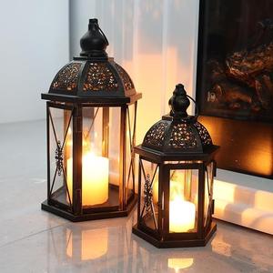 Ensemble 2 grandes lanternes de Noël d'intérieur et d'extérieur de style vintage au design moderne suspendues pour la maison directement en usine - Product Image 5