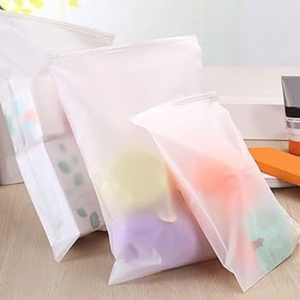 Sacs à fermeture éclair en plastique PE-HD pas cher thermoscellage sac Ziplock chemise vêtements 0 personnalisé vietnamien haut sac en plastique - Product Image 2