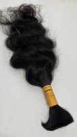 Extensions de cheveux humains vierges Remy indiens en gros, alignés sur les cuticules, provenant d'un seul donneur, résistants à la chute, pour tresses en vrac