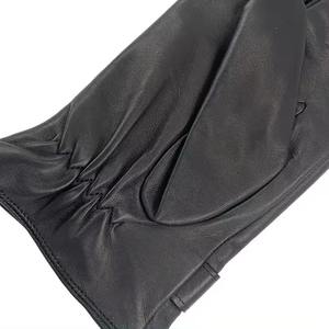 Fabricant de gants de conduite de qualité professionnelle avec logo personnalisé Gants en cuir de qualité supérieure pour la voiture et la moto - Product Image 4