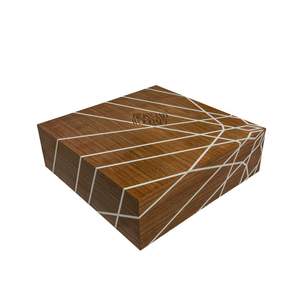Mesa de Centro Moderna con Líneas Geométricas Blancas y Acabado de Madera Premium para una Decoración Elegante de la Sala de Estar - Product Image 2