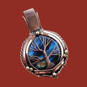 Colgante de labradorita único Vintagelike, alambre de cobre hecho a mano, diseño de árbol de la vida chapado en oro con ocasión de compromiso en mente - Product Image 4