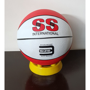 Basketball d'entraînement intérieur/extérieur personnalisable avec impression de logo personnalisée Options en cuir de caoutchouc PU de taille 7/5 pour le sport - Product Image 5