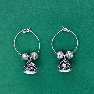 Pendiente delicado de calidad de exportación con chapado oxidado - Product Image 1