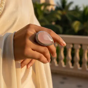 Anillo de Plata de Ley 925 con Forma de Lágrima para Mujer, Elegante Accesorio de Joyería con Piedras Preciosas - Product Image 1