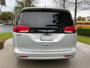 Nouvelles ventes authentiques d'occasion Incroyable d'occasion 2022 C-h-r-y-s-l-e-r Voyager LX FWD - Product Image 3