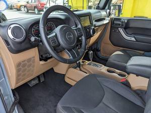 Jeep Wrangler Unlimited Sahara 2014 d'occasion - Product Image 4