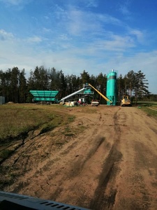 โรงงานผสมคอนกรีตมือถือไฟฟ้า120 M3/ชม. แชสซีคู่พร้อมการรับประกัน2ปี PLC & ส่วนประกอบหลัก-เครื่องยนต์และกระปุกเกียร์ - Product Image 4