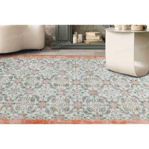 Tapis à motifs floraux orange : motif floral discret pour une décoration intérieure de luxe, tapis doux non tissé - Product Image 1