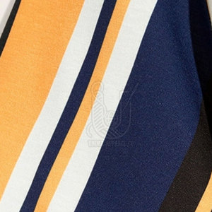 Camiseta de Hombre de Color Sólido, 100% Algodón, Tejido Deportivo Suave, Duradero, Transpirable, de Secado Rápido, Fácil de Usar, con Logotipo Personalizado en Color - Product Image 5