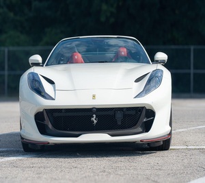 2023 เฟอร์รารี่ 812 GST น้ำมันเบนซิน ไมล์น้อย - Product Image 1