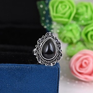 Bague en pierre précieuse d'onyx noir pour femmes, bijoux de style bohème en argent, bijoux en argent sterling 925, bague tendance faite à la main, cadeau pour elle - Product Image 3