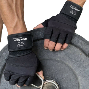 Guantes deportivos de medio dedo unisex para levantamiento de pesas, entrenamiento de gimnasio y entrenamiento de ejercicio, guantes deportivos protectores para hombres y mujeres. - Product Image 4