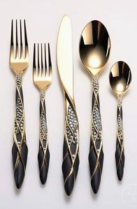 El mejor juego de cubiertos de metal de diseño para cocinas domésticas de lujo, con cuchillas de acero inoxidable forjadas con precisión. - Product Image 5