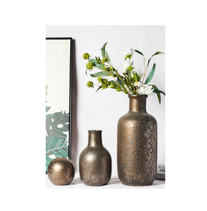 Vase à fleurs en aluminium pour la décoration de mariage, vase en laiton de haute qualité, fait main, couleur or - Product Image 6