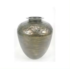 Jarrón decorativo creativo para sala de estar, hogar, oficina, precio mínimo, vendedor caliente, diseño en relieve de Metal, florero con acabado antiguo - Product Image 1